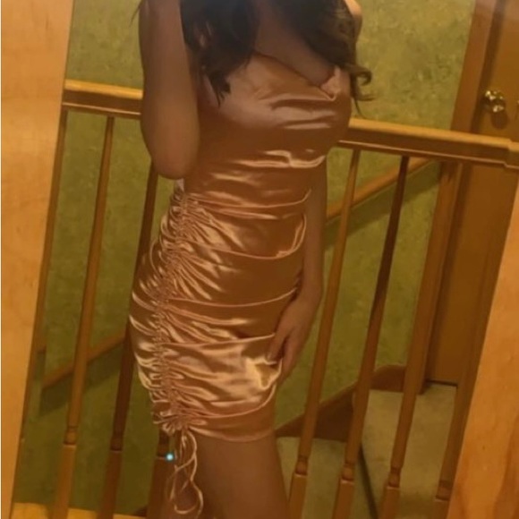 Used silk SHEIN Bodycon dress - Picture 2 of 3